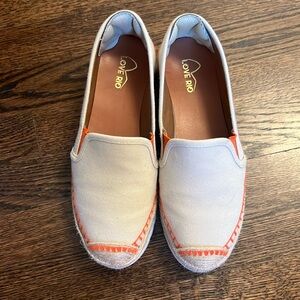 Love rio shoes. Size 8.